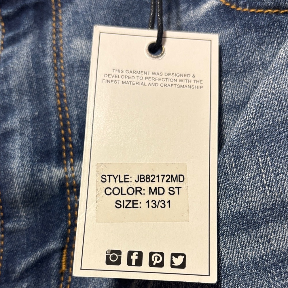 Judy Blue Medium Wash Distressed Cropped Jeans - Picture 8 of 16